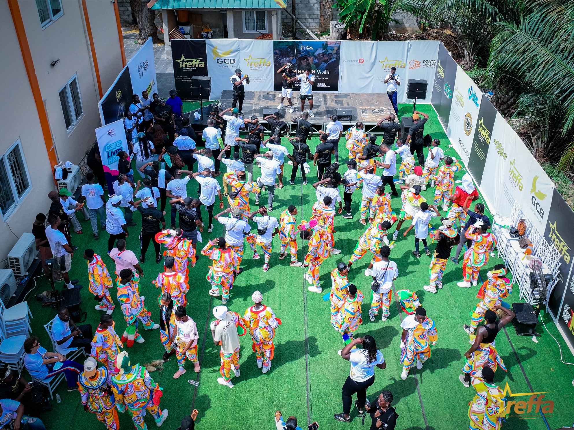 REFFA health walk crowd